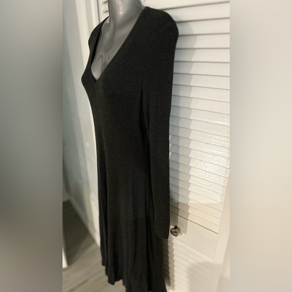 Banana Republic gray long sleeve sweater dress size small - Picture 4 of 5